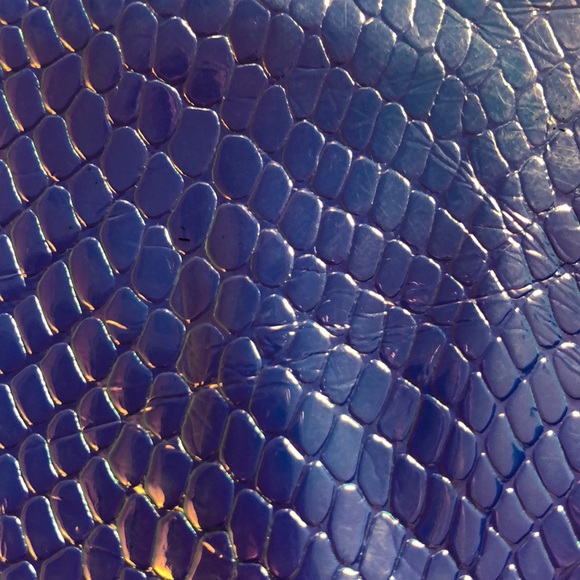 Urban Outfitters Change Purse - Picture 5 of 5